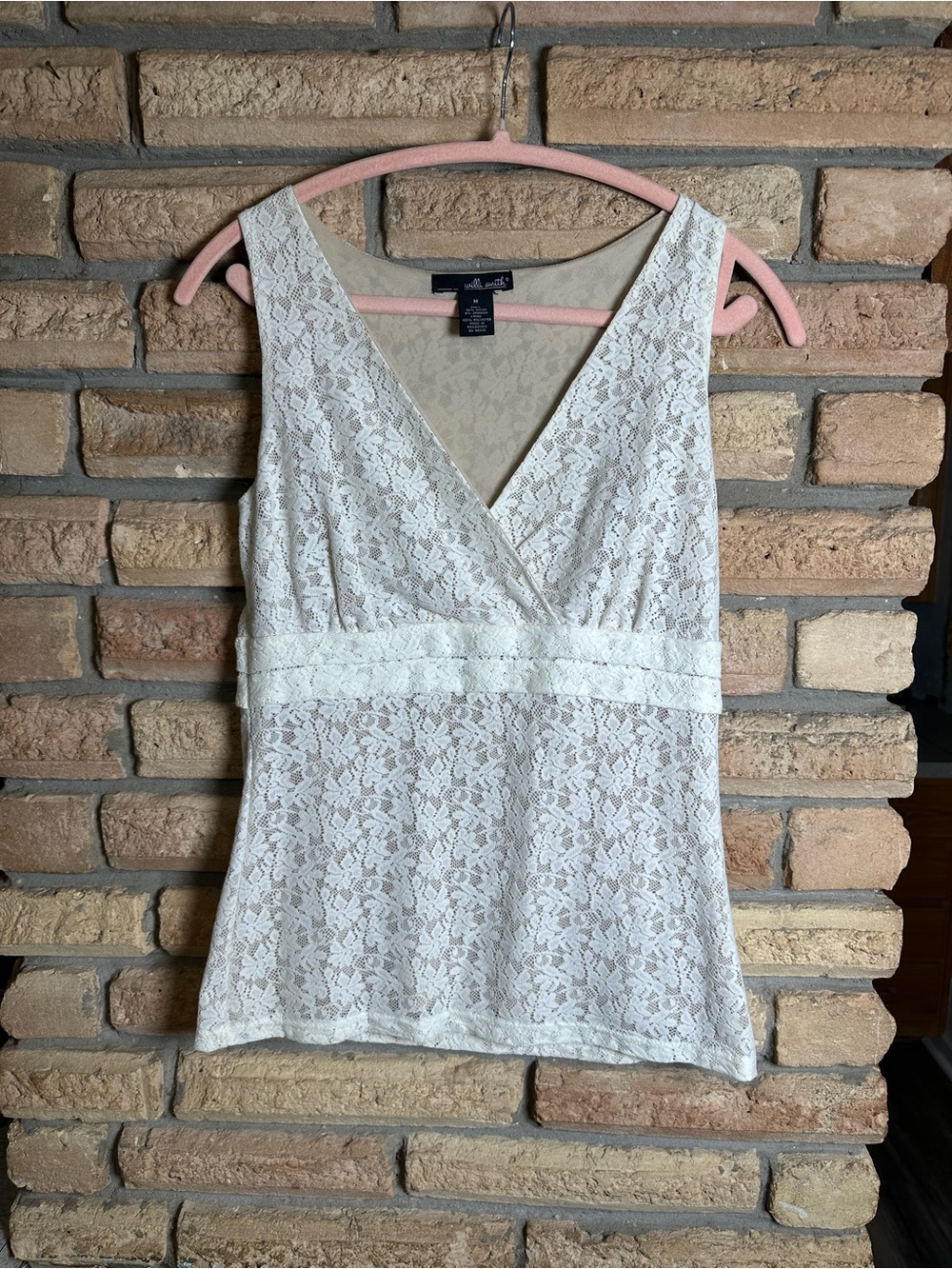 Willi Smith Cream Lace V-Neck Camisole Size M
